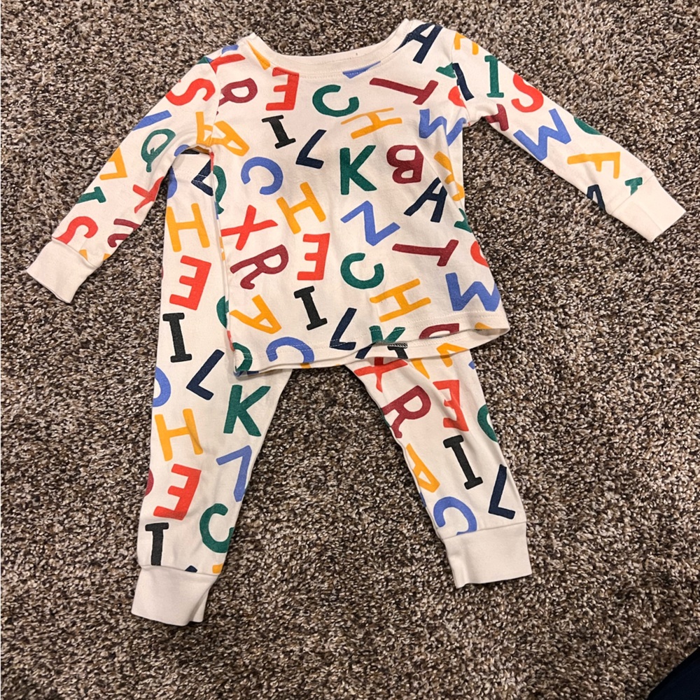 Old Navy pajama set Multicolor Alphabet Print